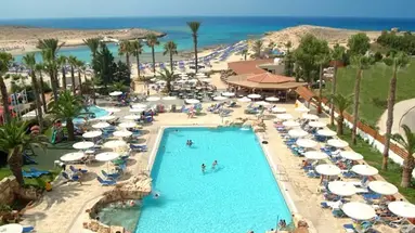 Pavlonapa Beach Hotel