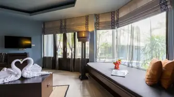 PEACE LAGUNA RESORT & SPA