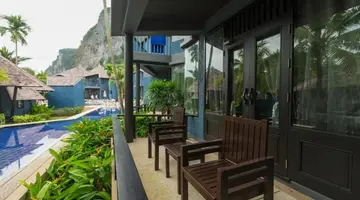 PEACE LAGUNA RESORT & SPA