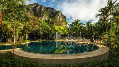 Peace Laguna Resort & Spa