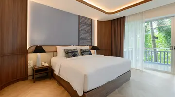 PEACE LAGUNA RESORT & SPA