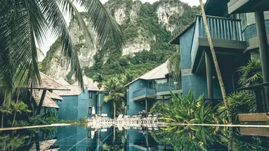 PEACE LAGUNA RESORT & SPA
