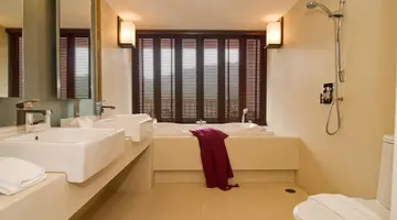 PEACH BLOSSOM RESORT