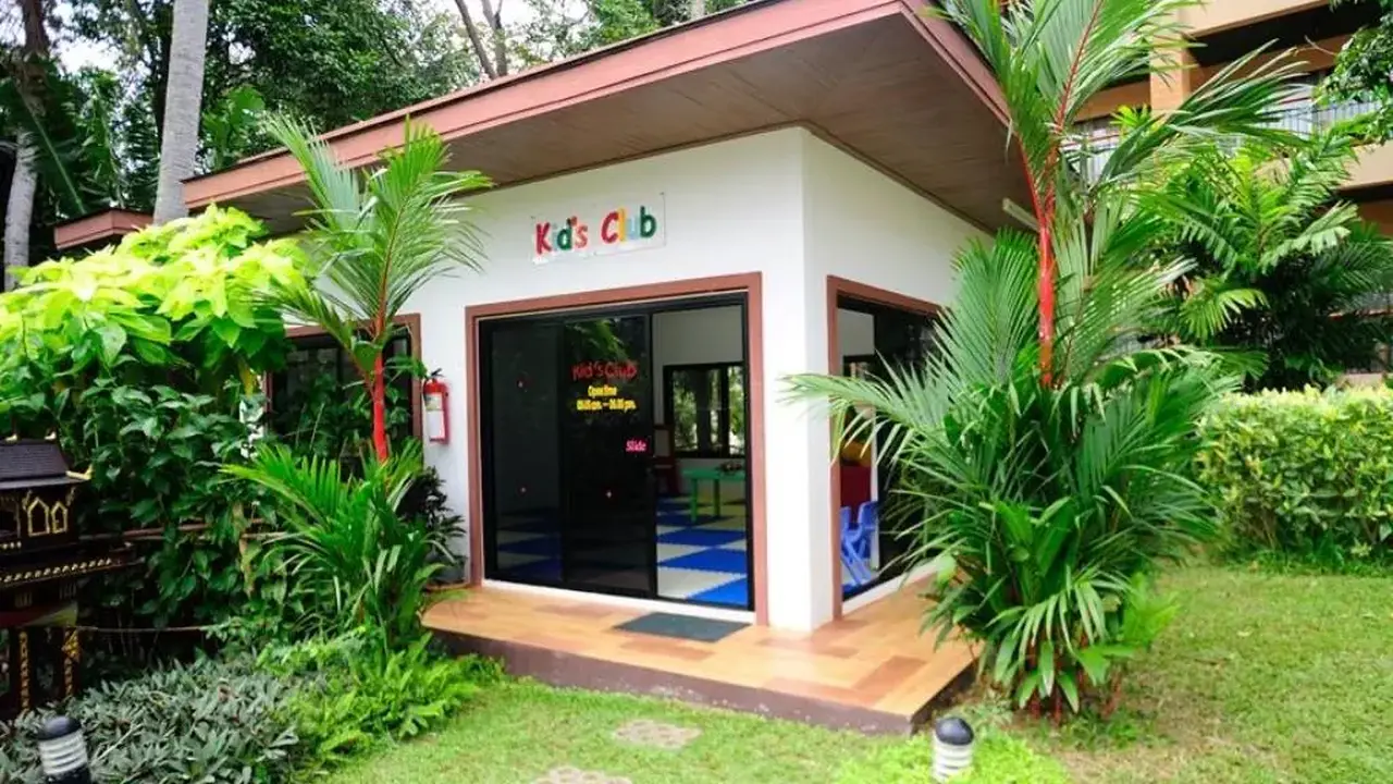 PEACH BLOSSOM RESORT