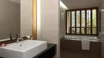 PEACH BLOSSOM RESORT