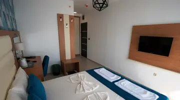 PEARL BEACH HOTEL