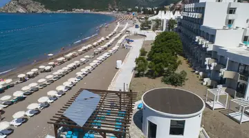 PEARL BEACH HOTEL