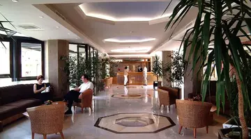 Pearl SeaBreeze Suites