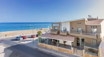 Pearl SeaBreeze Suites