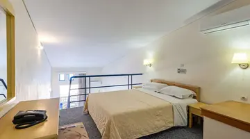 Pearl SeaBreeze Suites
