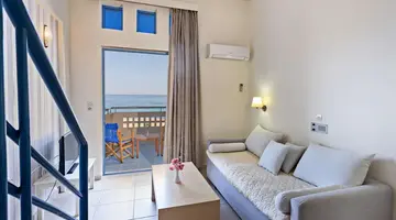 Pearl SeaBreeze Suites