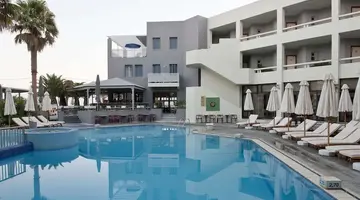 Pearl SeaBreeze Suites