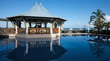 PEARLE BEACH RESORT & SPA