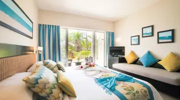 PEARLE BEACH RESORT & SPA