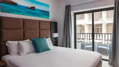 Pebbles Resort St Paul's Bay