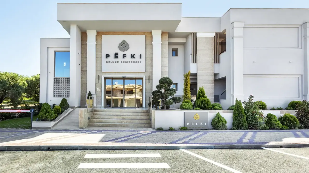 PEFKI DELUXE RESIDENCE