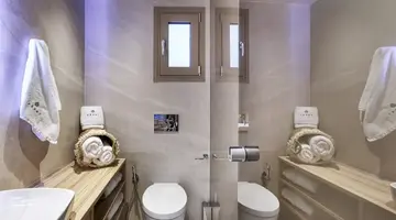 Pefki Deluxe Residences