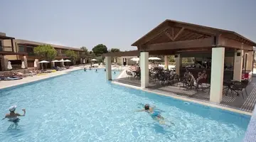 Pefki Islands Resort
