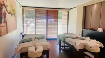 Pegasus Reef Hotel