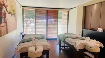 Pegasus Reef Hotel
