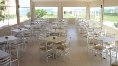 PENELOPE BEACH HOTEL APTS