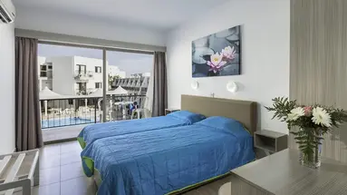 PENELOPE BEACH HOTEL APTS