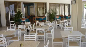PENELOPE BEACH HOTEL APTS