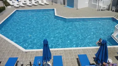 PENELOPE BEACH HOTEL APTS
