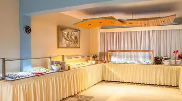 PENELOPE BEACH HOTEL APTS