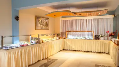 PENELOPE BEACH HOTEL APTS