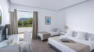 PENINSULA RESORT & SPA