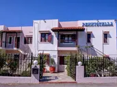 PENNYSTELLA APARTMENTS & STUDIOS