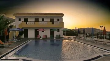PENNYSTELLA APARTMENTS & STUDIOS