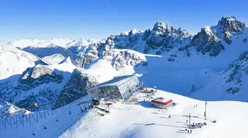 Penz Hotel West