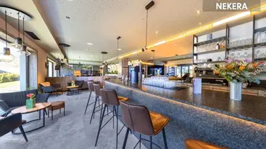 PEOPLE'S HOTEL