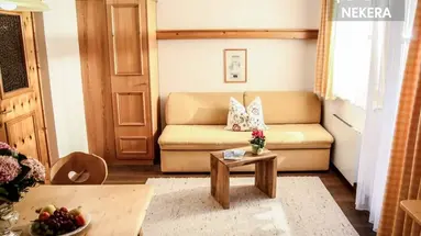 PEOPLE'S HOTEL