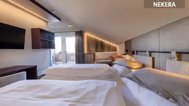 PEOPLE'S HOTEL