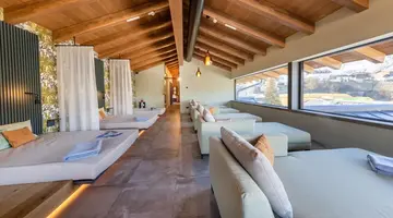 PEOPLES Hotel