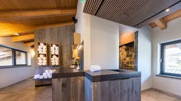 PEOPLES Hotel