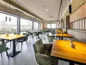 PEOPLES Hotel