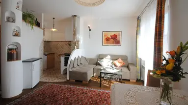 PEOPLES Hotel
