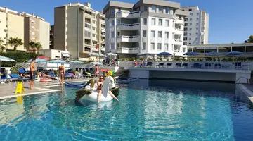 Perandor Hotel