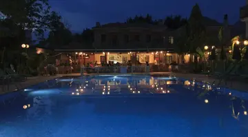 PERDIKIA BEACH HOTEL