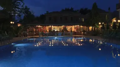 PERDIKIA BEACH HOTEL