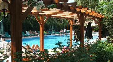 PERDIKIA BEACH HOTEL