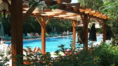 PERDIKIA BEACH HOTEL