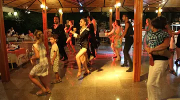 PERDIKIA BEACH HOTEL