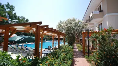 PERDIKIA BEACH HOTEL