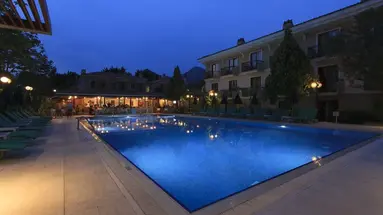 PERDIKIA BEACH HOTEL