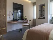 Perianth Hotel